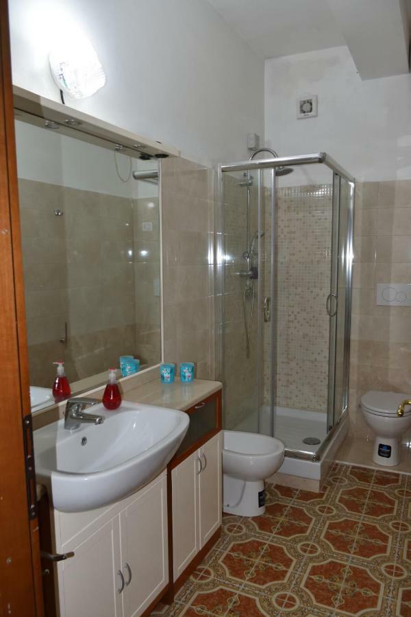 Vacanze Dai Re Hotel Rome Exterior photo